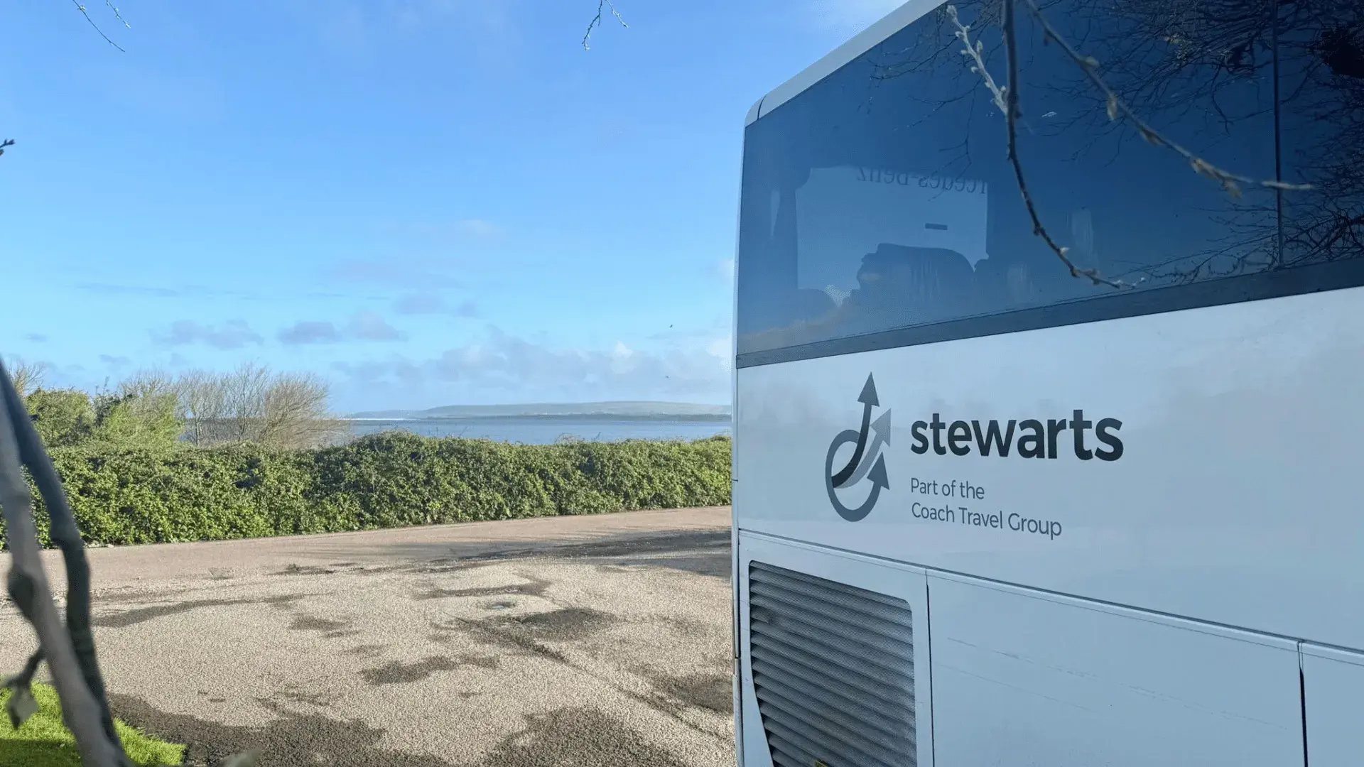 Stewarts Coach at beach